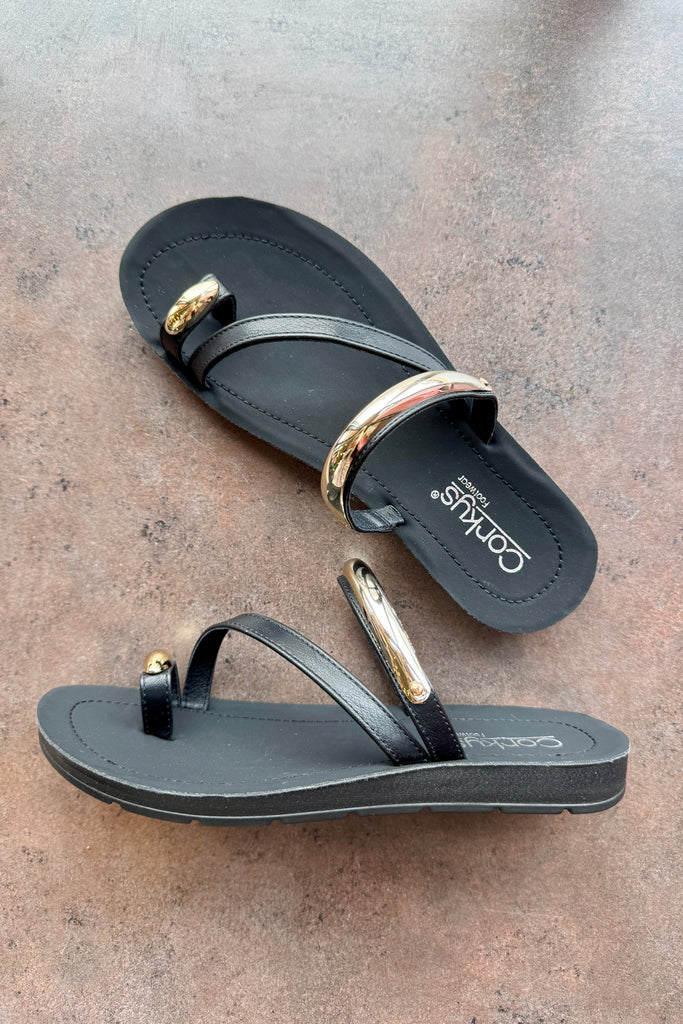 Corkys Hit the Strip Flat- Black