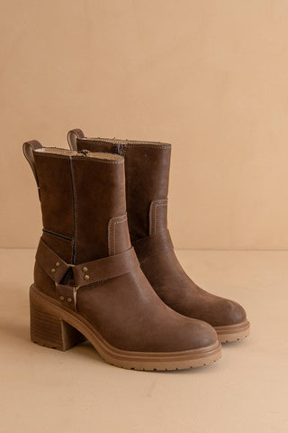 The Clyde Moto Ankle Fall Boot: COFFEE- FINAL SALE