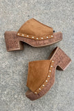 Corky's Gaslight Wedge- Camel