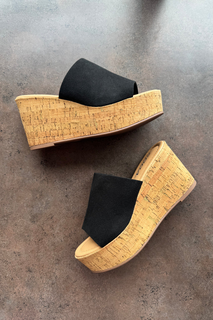 Malka Wedge- Black